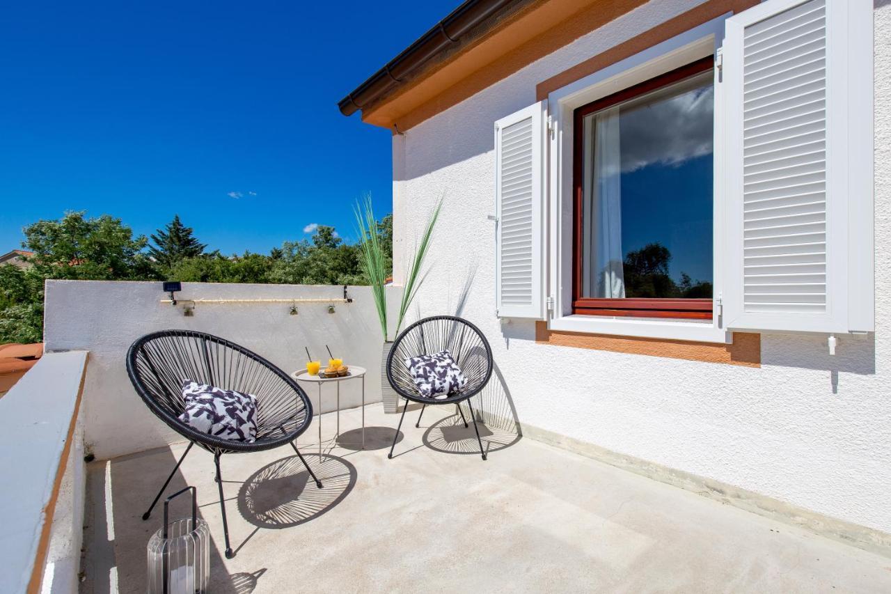 Villa Summer Oasis Dobrinj Zewnętrze zdjęcie